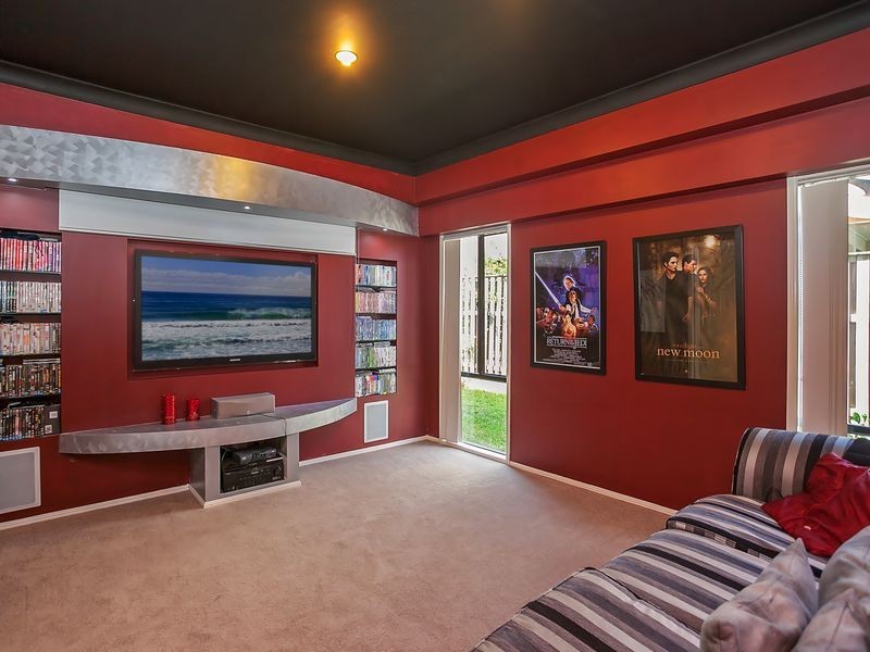 34 Hillary Circuit, Pacific Pines QLD 4211