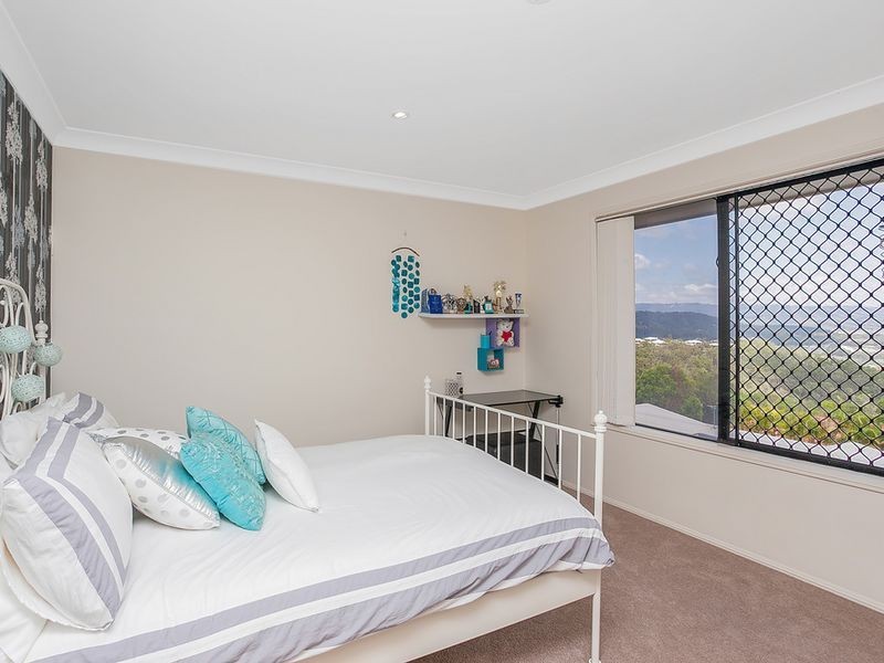 34 Hillary Circuit, Pacific Pines QLD 4211