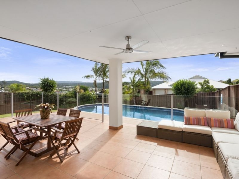 30 Yamba Street, Pacific Pines QLD 4211