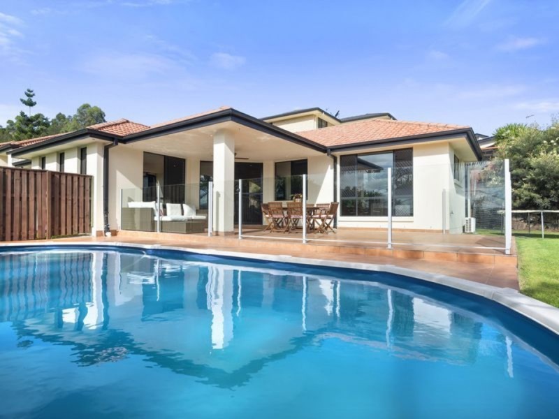 30 Yamba Street, Pacific Pines QLD 4211
