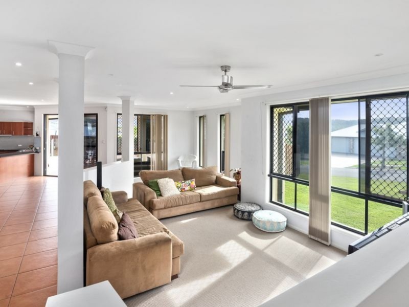 30 Yamba Street, Pacific Pines QLD 4211
