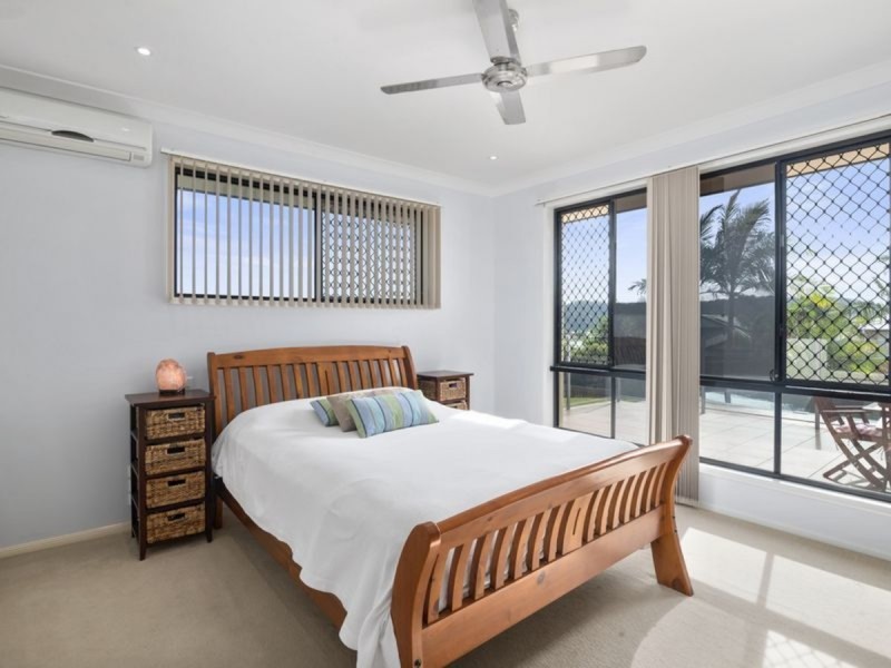 30 Yamba Street, Pacific Pines QLD 4211