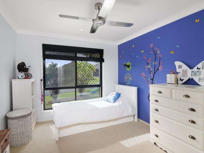 30 Yamba Street, Pacific Pines QLD 4211
