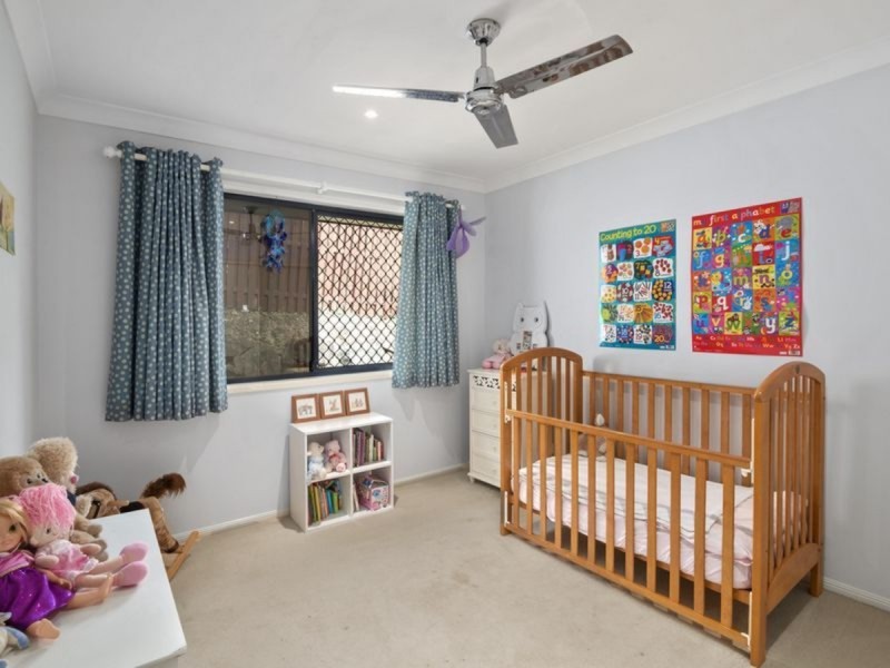 30 Yamba Street, Pacific Pines QLD 4211