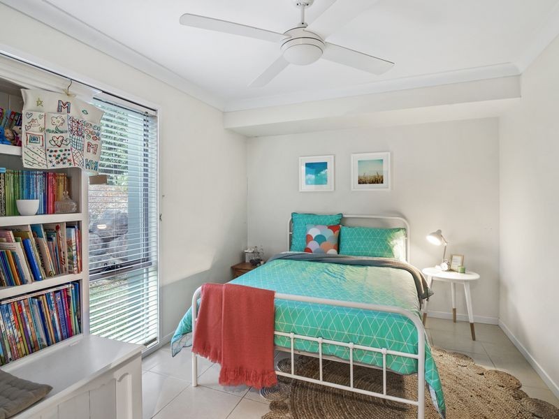 33 Shannonbrook Grove, Oxenford QLD 4210