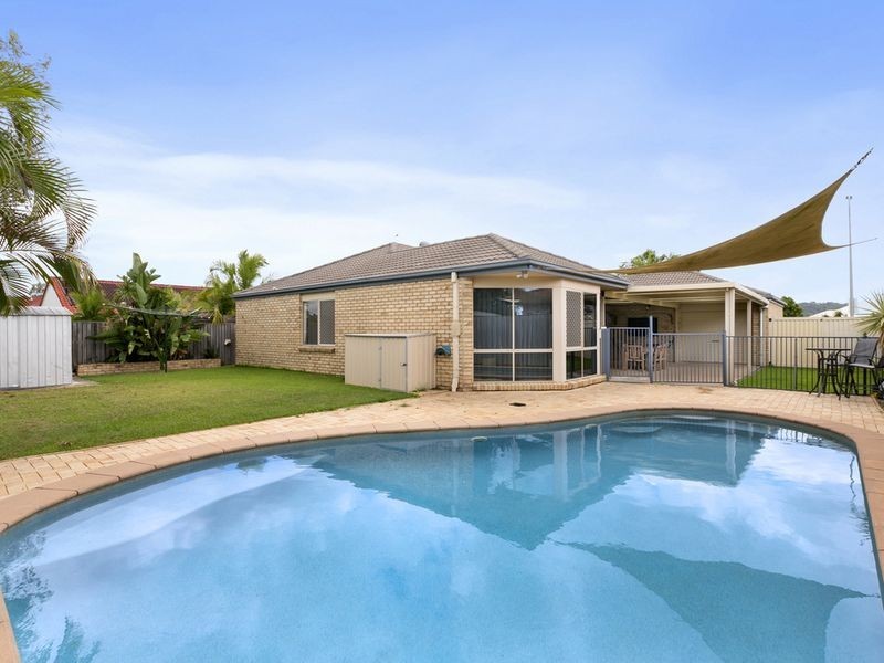 114 Santa Isobel Boulevard, Pacific Pines QLD 4211