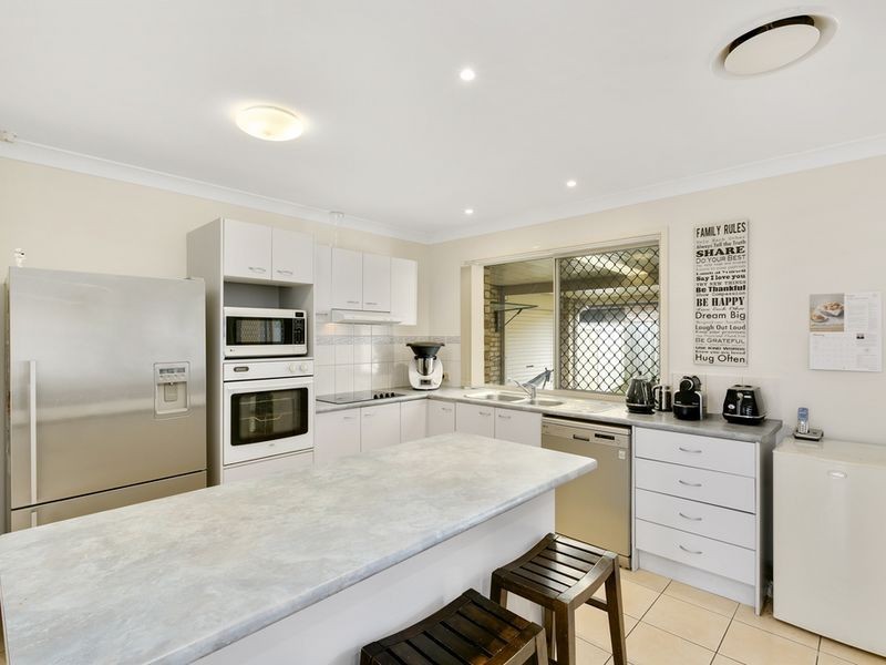 114 Santa Isobel Boulevard, Pacific Pines QLD 4211