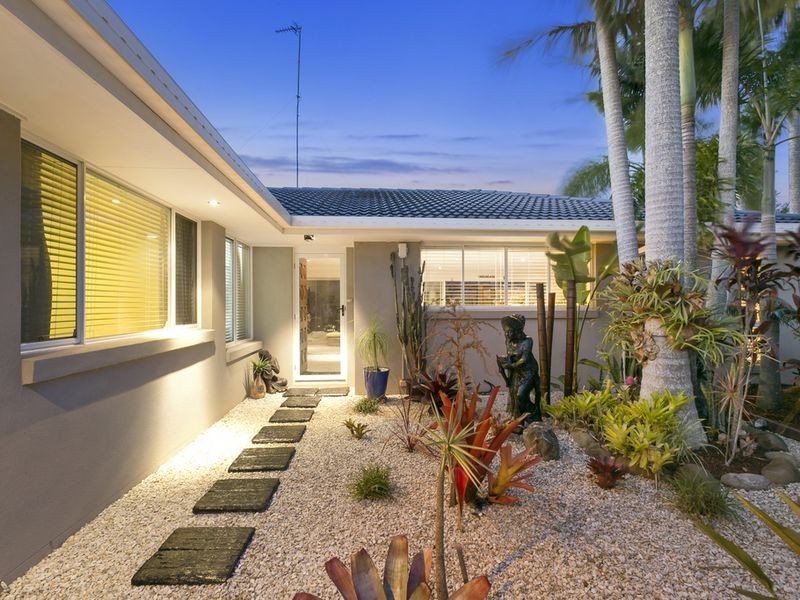 7 Jib Court, Mermaid Waters QLD 4218