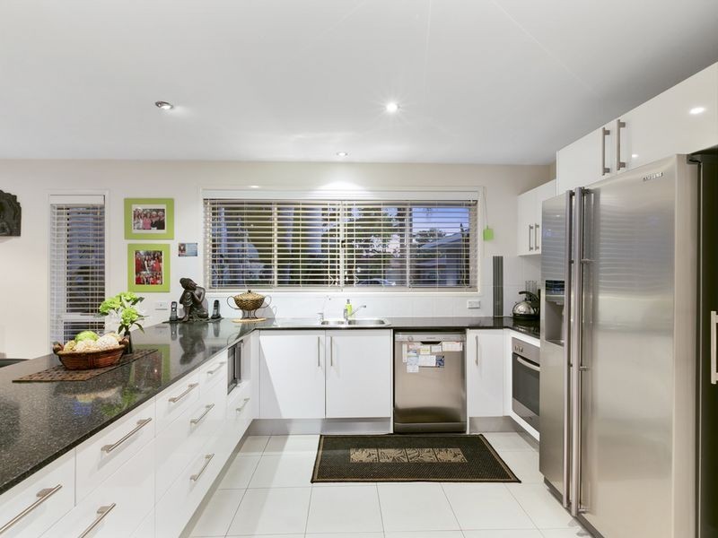 7 Jib Court, Mermaid Waters QLD 4218