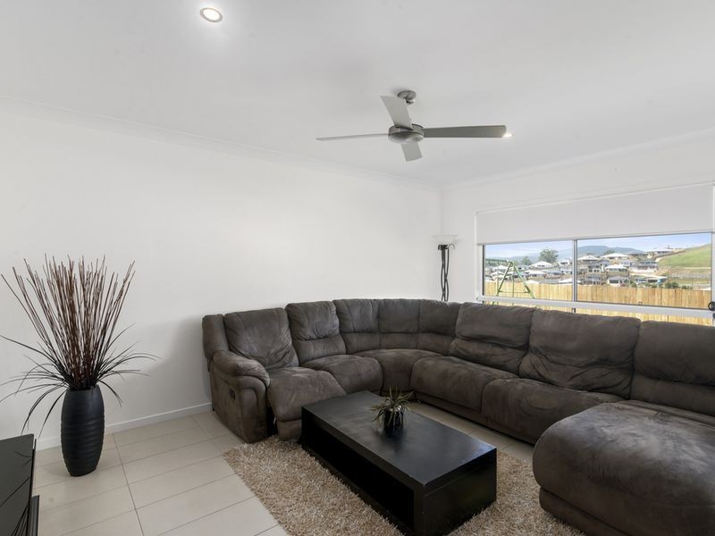 36 Hillstone Crescent, Maudsland QLD 4210