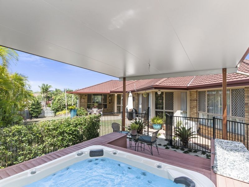 3 Matzia Avenue, Pacific Pines QLD 4211