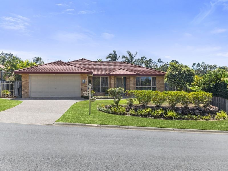3 Matzia Avenue, Pacific Pines QLD 4211