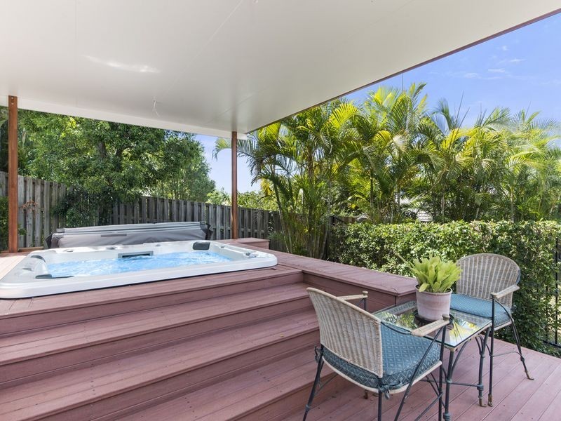 3 Matzia Avenue, Pacific Pines QLD 4211