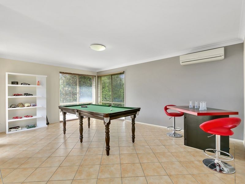 17 Palm Street, Pacific Pines QLD 4211