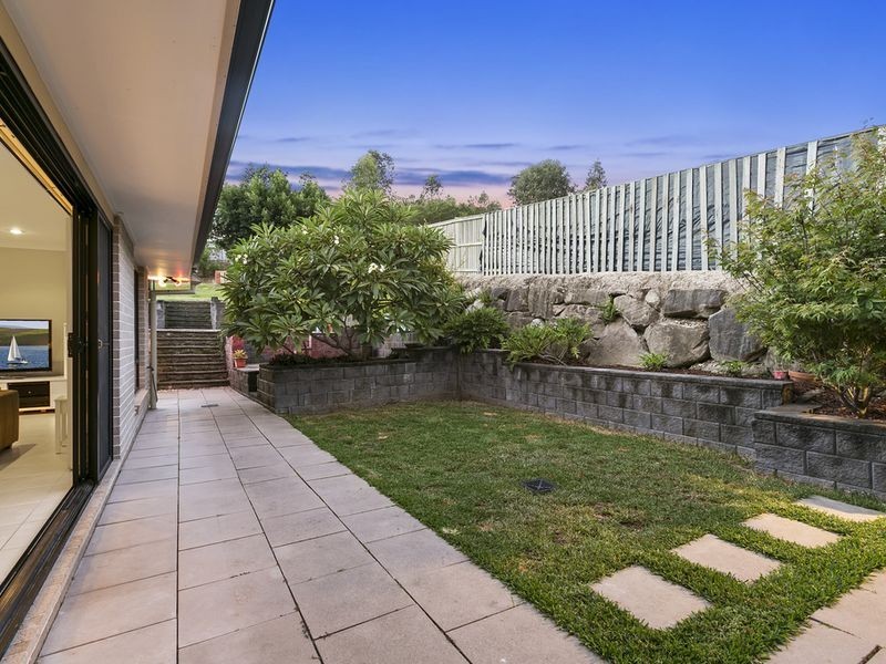 40 Hawkesbury Avenue, Pacific Pines QLD 4211