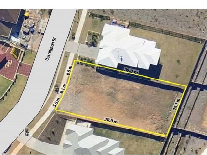 18 Barrington Street, Pacific Pines QLD 4211