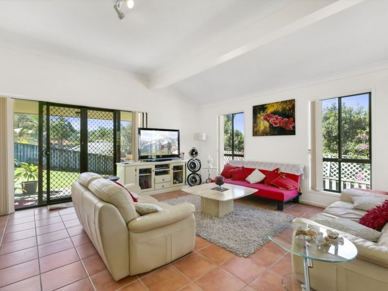 83 Santa Isobel Boulevard, Pacific Pines QLD 4211
