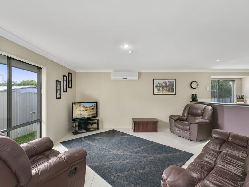 21 Govett Street, Pacific Pines QLD 4211