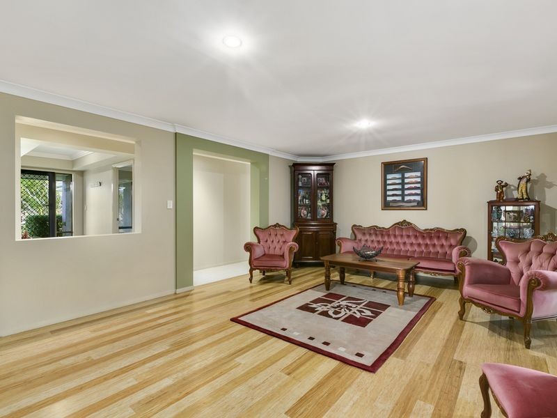 21 Govett Street, Pacific Pines QLD 4211