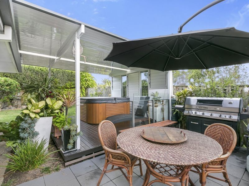 21 Govett Street, Pacific Pines QLD 4211