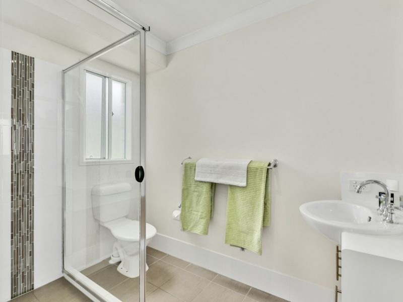 12 Starkey Street, Pacific Pines QLD 4211