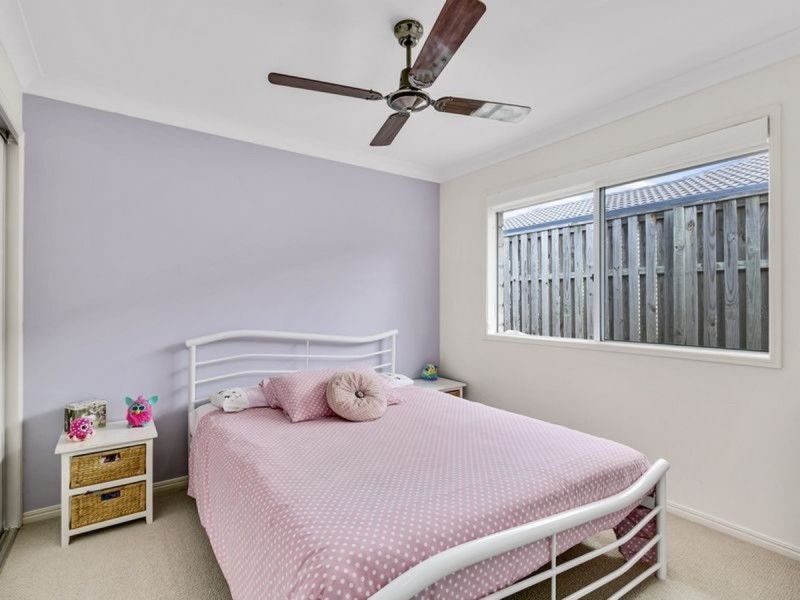 12 Starkey Street, Pacific Pines QLD 4211