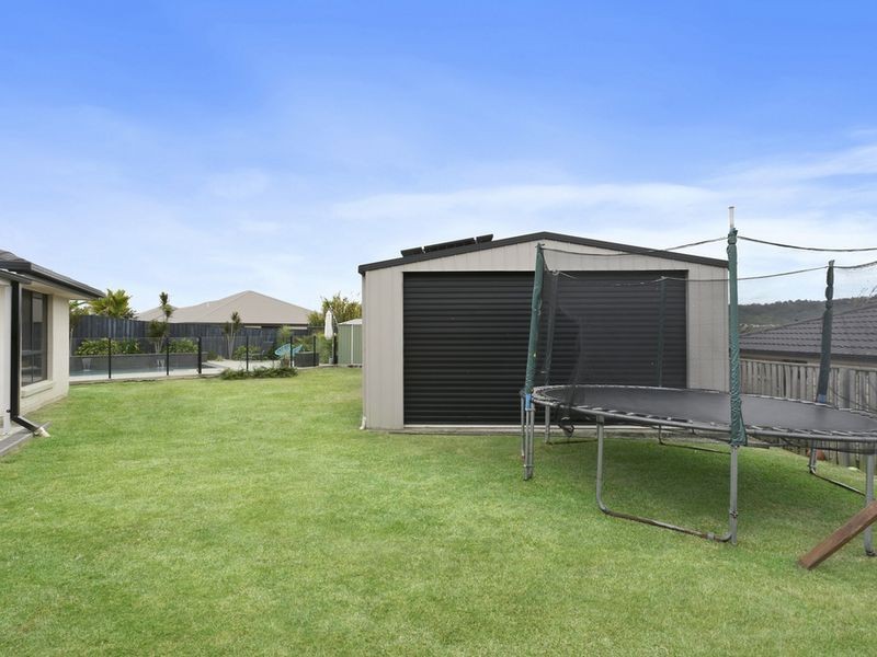 7 Peckham Court, Pacific Pines QLD 4211