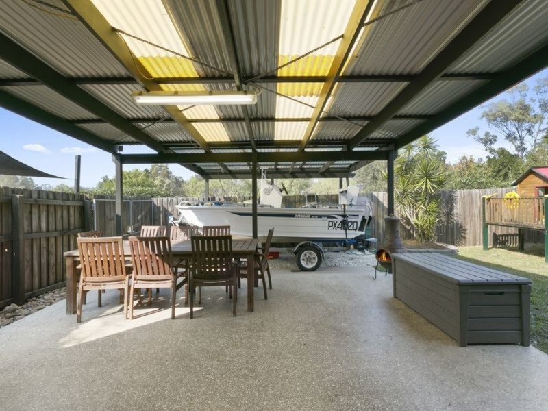 2/25 Chaplin Crescent, Oxenford QLD 4210