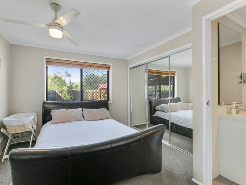2/25 Chaplin Crescent, Oxenford QLD 4210