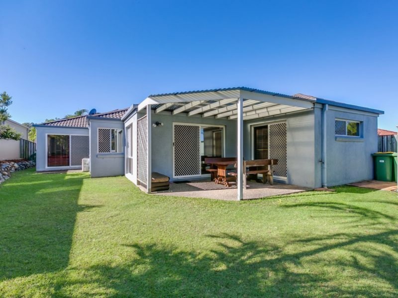 10 Howland Circuit, Pacific Pines QLD 4211
