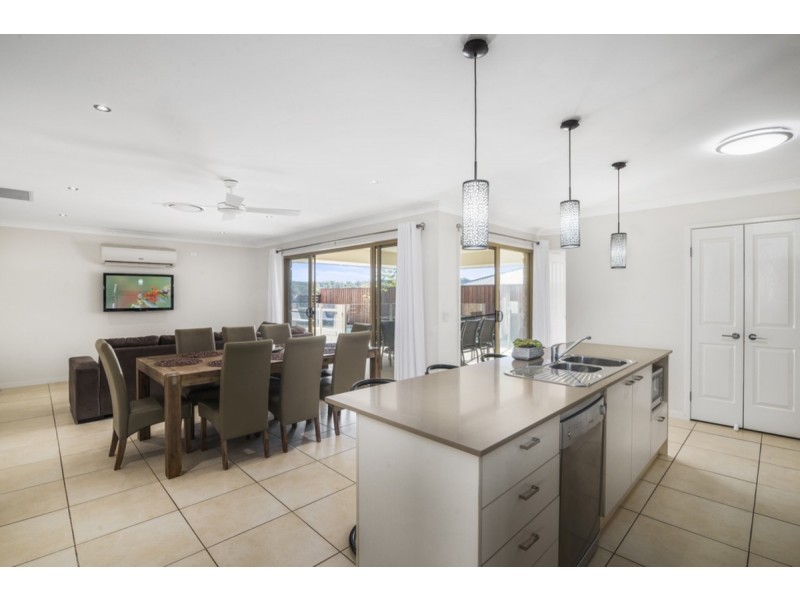 13 Faraday Crescent, Pacific Pines QLD 4211