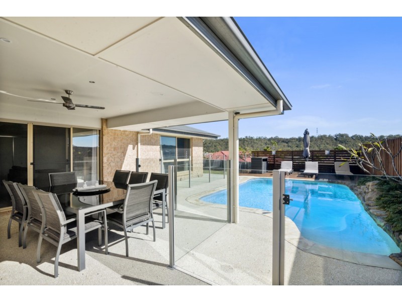 13 Faraday Crescent, Pacific Pines QLD 4211