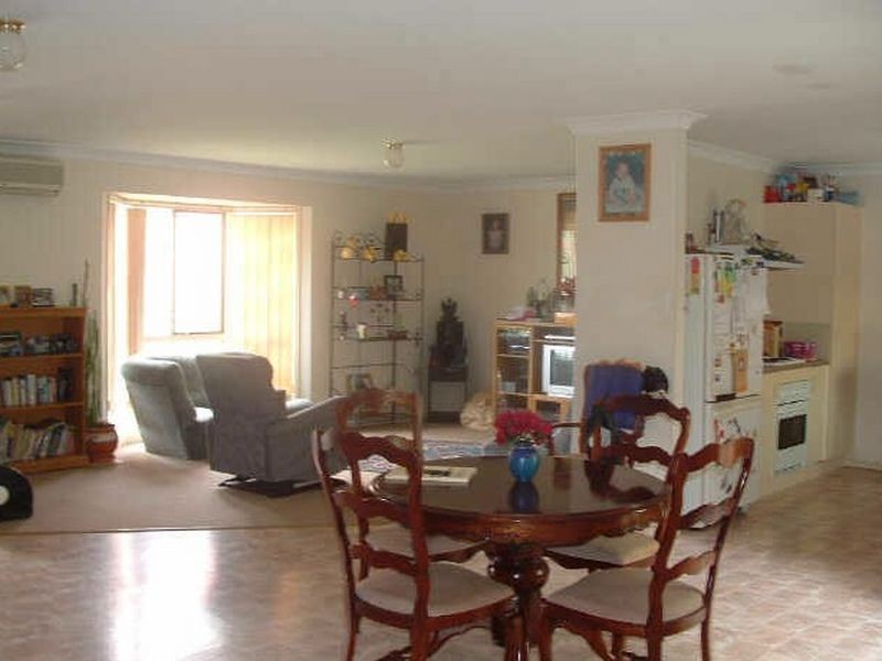 26 Papara Street, Pacific Pines QLD 4211