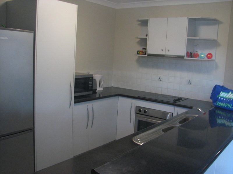 14 Molokai Crescent, Pacific Pines QLD 4211