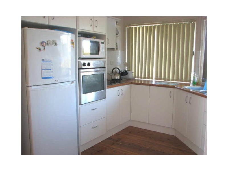 12 Mitaro Rise, Pacific Pines QLD 4211