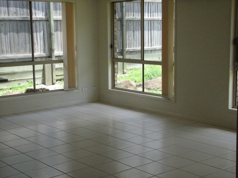 24 Victoria Drive, Pacific Pines QLD 4211