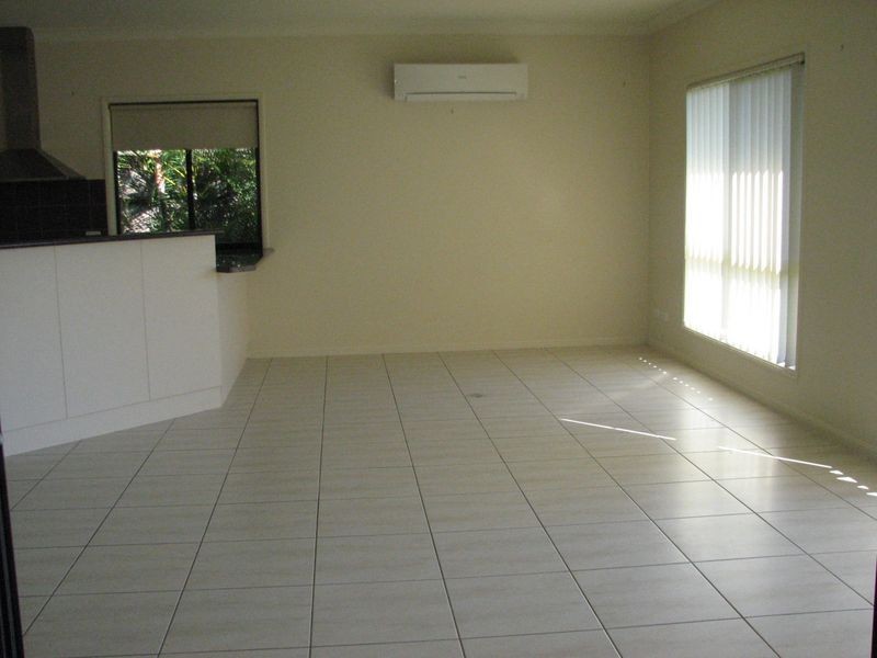 24 Victoria Drive, Pacific Pines QLD 4211