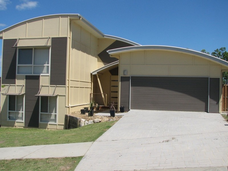 44 Midway Terrace, Pacific Pines QLD 4211