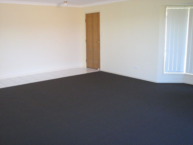 13 Osmond Court, Pacific Pines QLD 4211