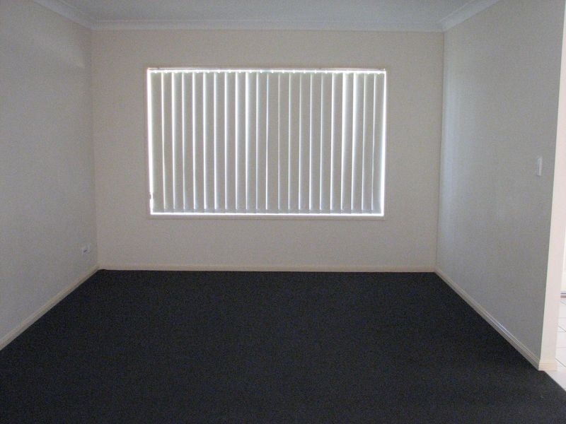 13 Osmond Court, Pacific Pines QLD 4211