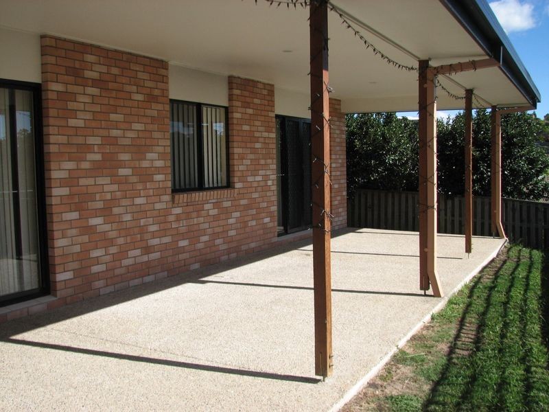 13 Osmond Court, Pacific Pines QLD 4211