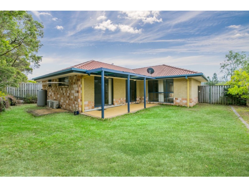 2 Fanning Court, Pacific Pines QLD 4211