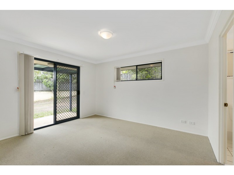 2 Fanning Court, Pacific Pines QLD 4211