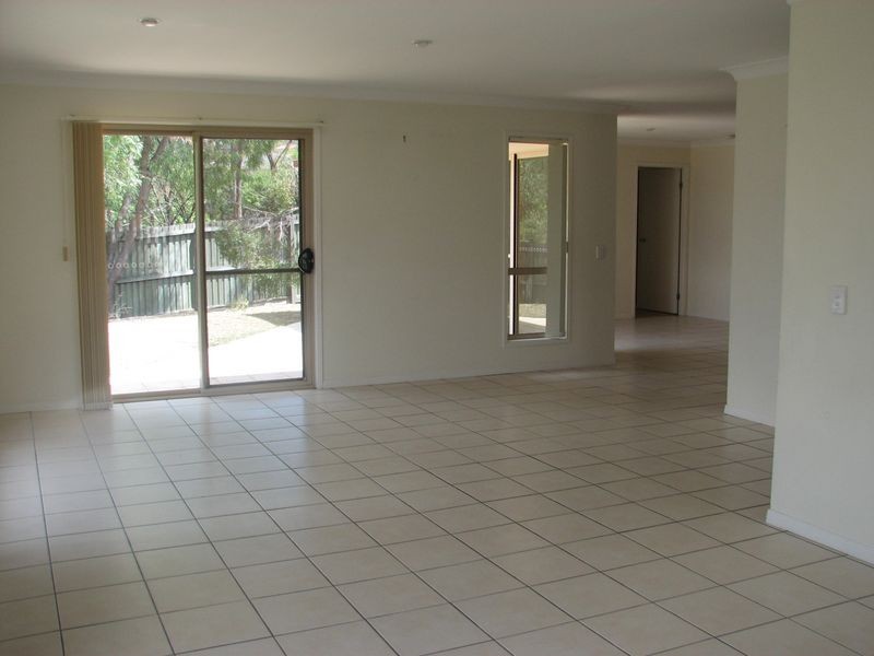 25 Penrhyn Street, Pacific Pines QLD 4211