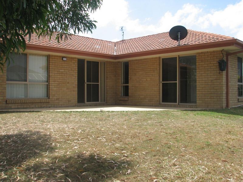 25 Penrhyn Street, Pacific Pines QLD 4211