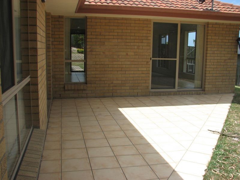 25 Penrhyn Street, Pacific Pines QLD 4211