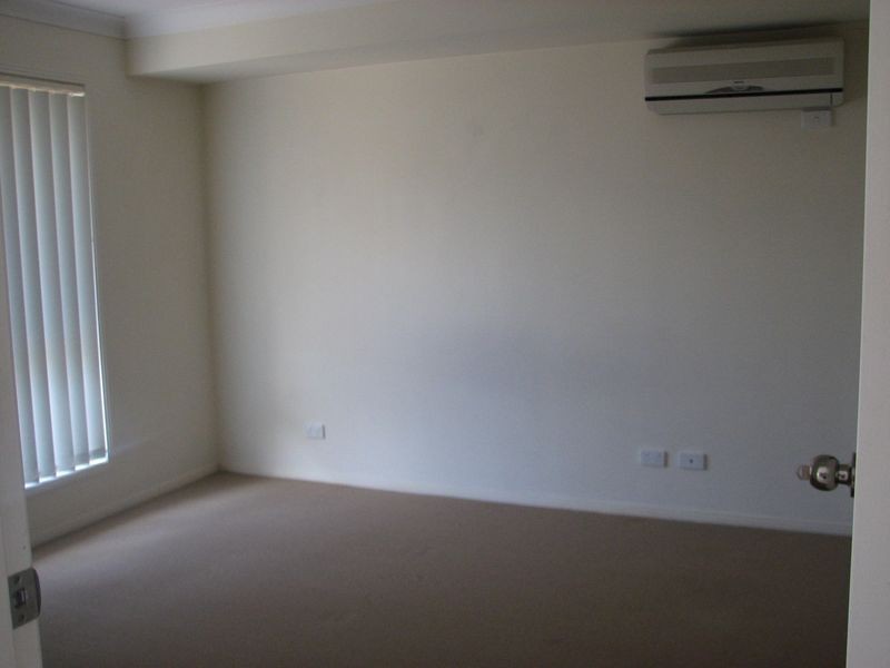 25 Penrhyn Street, Pacific Pines QLD 4211