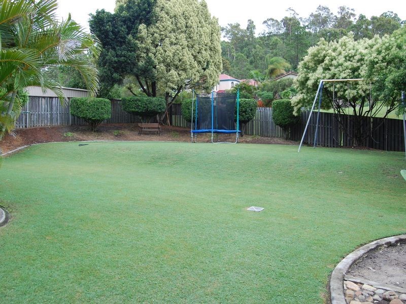 27 Pacific Pines Boulevard, Pacific Pines QLD 4211