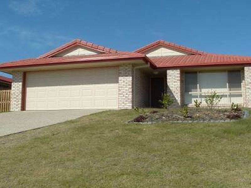 10 Carmarthen Circuit, Pacific Pines QLD 4211