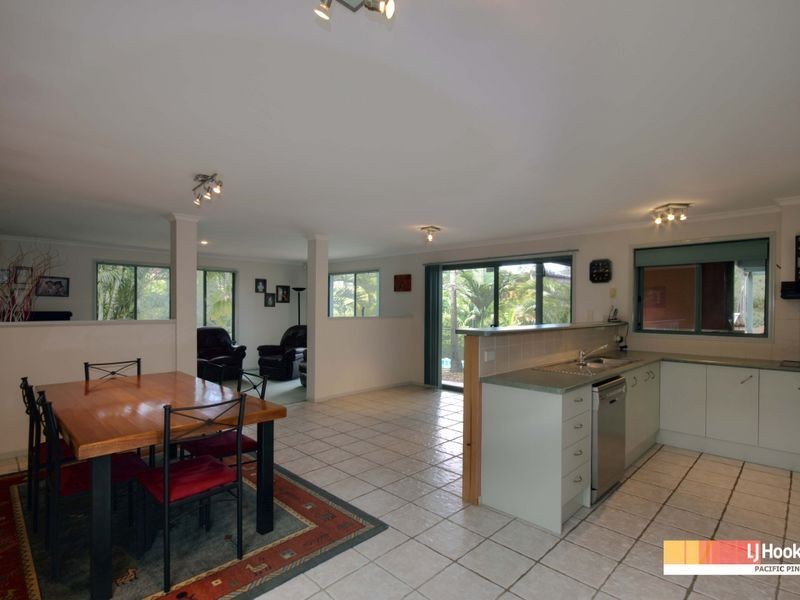 19 Howland Circuit, Pacific Pines QLD 4211